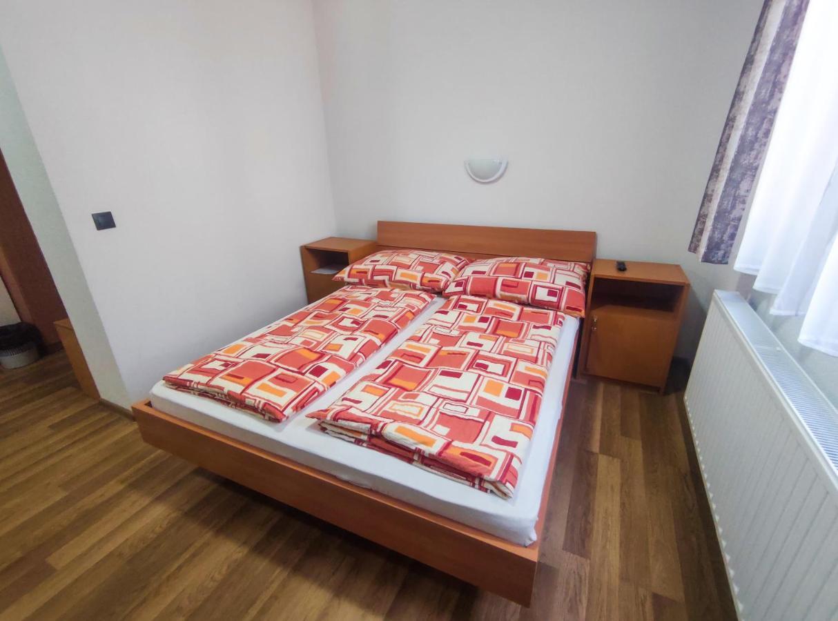 Viktoria Panzio Zamardi Hotell Eksteriør bilde