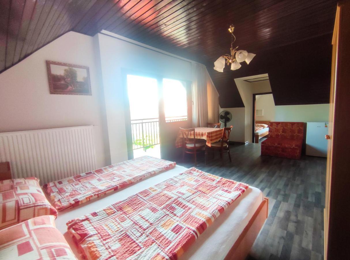 Viktoria Panzio Zamardi Hotell Eksteriør bilde